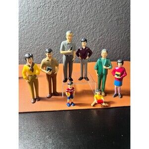 Miniland 8 Piece Figures Asian American Family Parents Kids Grandparents